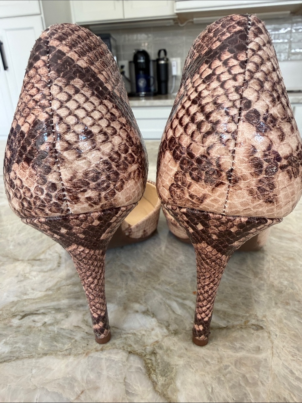 Jessica Simpson Brown Beige Snake-Print Pointed Toe Stiletto Heels 9.5 - Picture 7 of 8